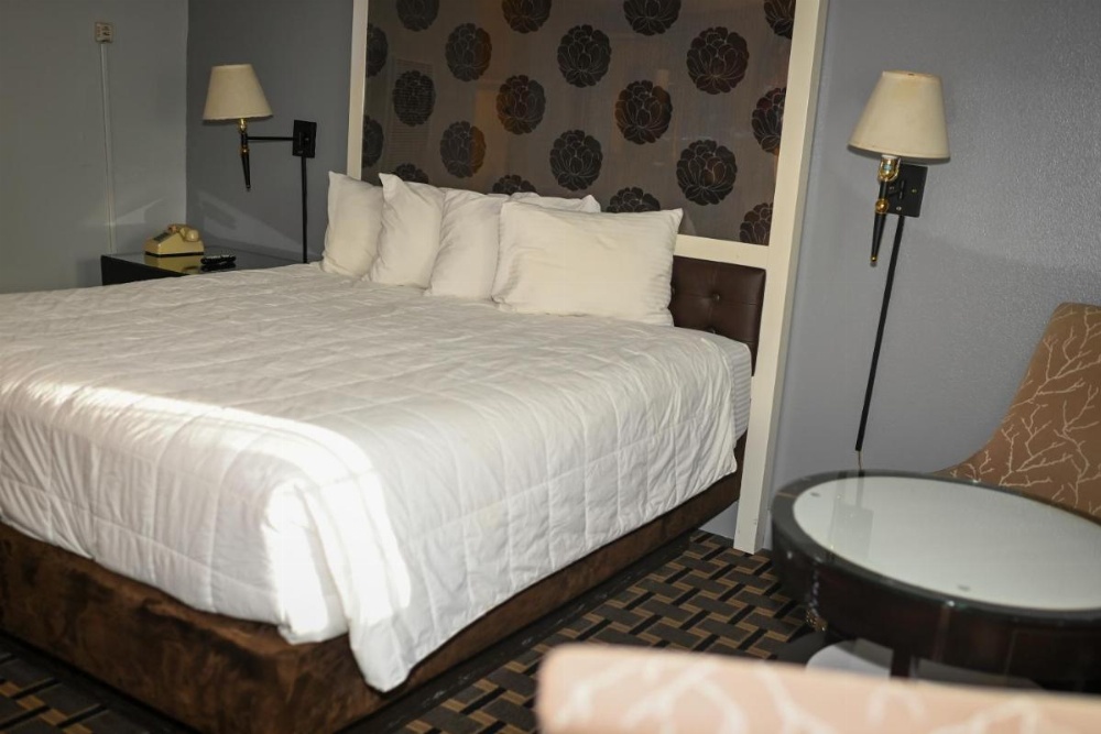 Budget INN At The Heavenly Gondola Image 18