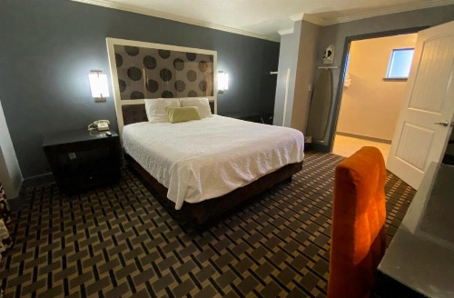 Budget INN At The Heavenly Gondola image 30