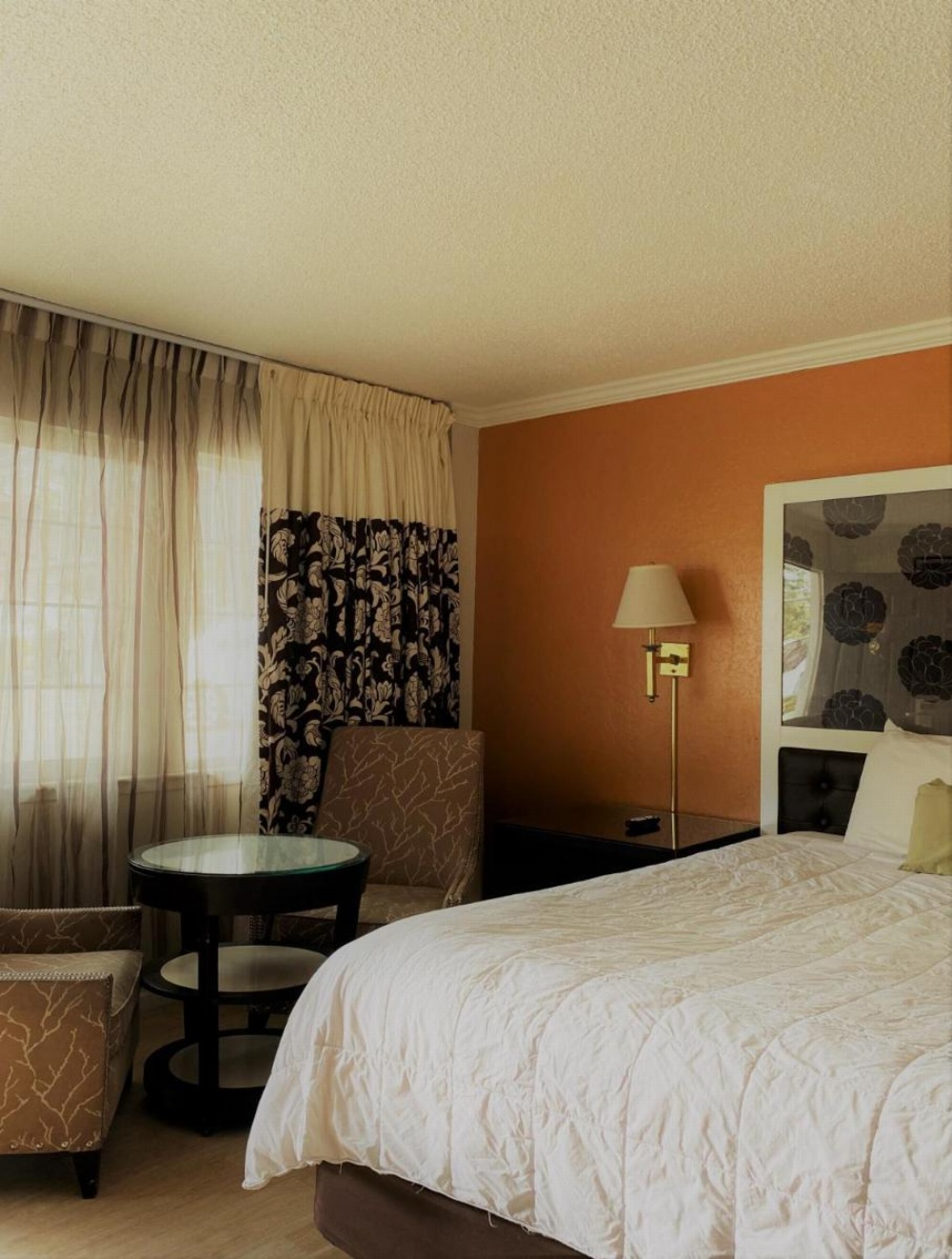 Budget INN At The Heavenly Gondola Image 33