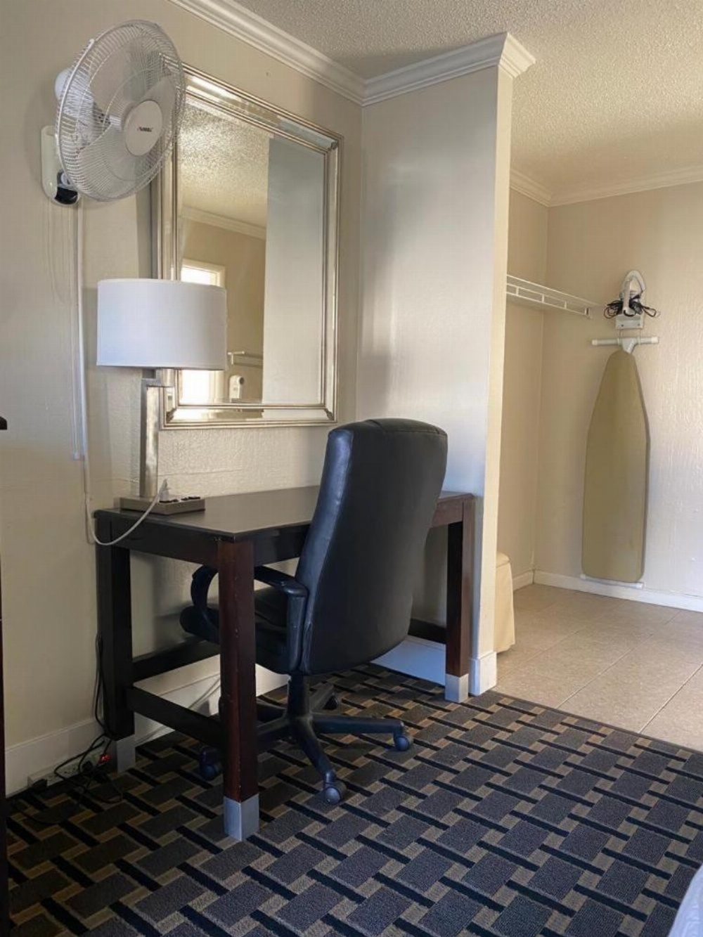 Budget INN At The Heavenly Gondola