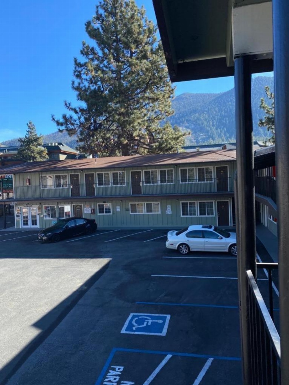 Budget INN At The Heavenly Gondola Image 6