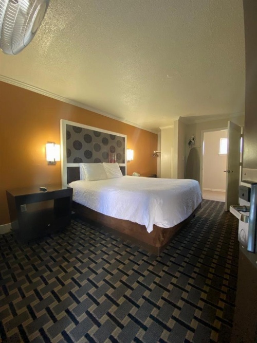 Budget INN At The Heavenly Gondola image 9